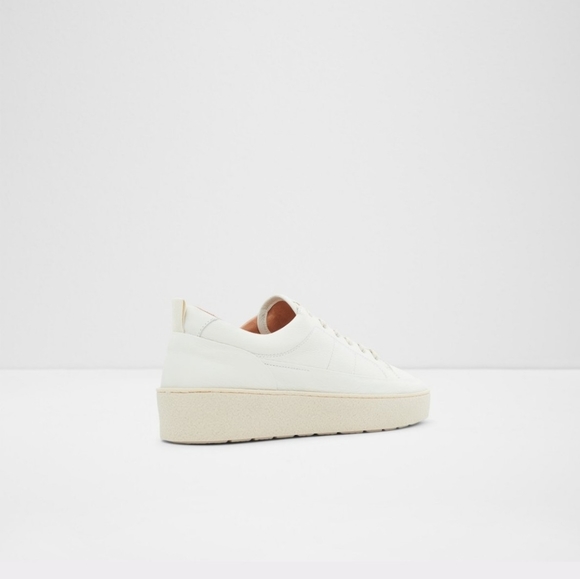 Mr. B's Collection Cream Leather Men's Sneaker Size 10 - Picture 4 of 13